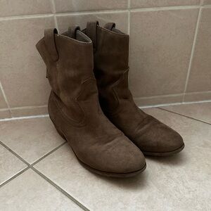 Wild Diva Suede Ankle Cowboy Boots - Size 7.5